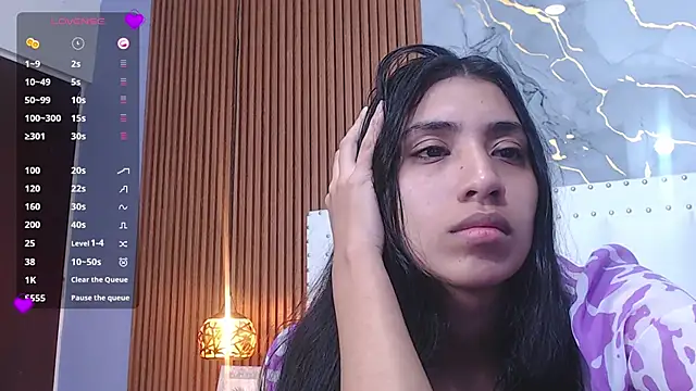 Snapshot of littlee_emilyy_ chatting on January 15, 2025, 6:12 am littlee emilyy online show from January 15, 2025, 6:12 am