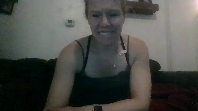 lisamatty4601 online show from October 5, 2025, 12:09 am