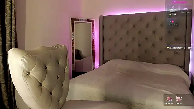 andykiuty online show from January 10, 2025, 10:46 pm