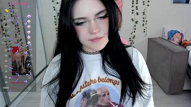 Snapshot of SelenaCute chatting on February 17, 2025, 8:09 am SelenaCute online show from February 17, 2025, 8:09 am