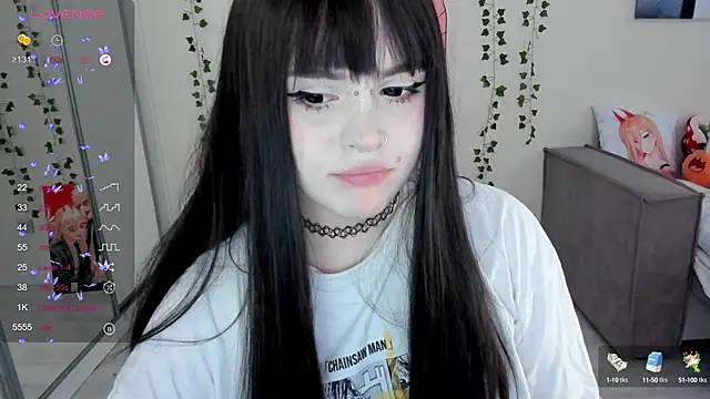 Snapshot of SelenaCute chatting on February 24, 2025, 9:43 am SelenaCute online show from February 24, 2025, 9:43 am