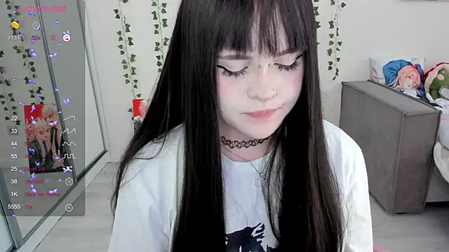 Snapshot of SelenaCute chatting on February 25, 2025, 9:42 am SelenaCute online show from February 25, 2025, 9:42 am