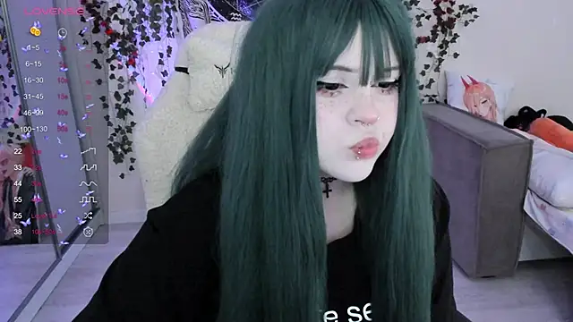 Snapshot of SelenaCute chatting on September 22, 2025, 4:58 am SelenaCute online show from September 22, 2025, 4:58 am