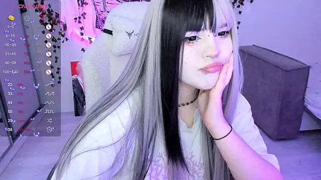 Snapshot of SelenaCute chatting on November 11, 2025, 4:34 am SelenaCute online show from November 11, 2025, 4:34 am