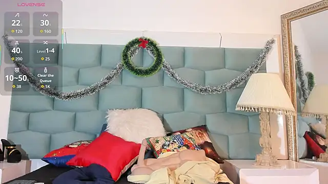 MiaMancini online show from December 16, 2025, 9:20 pm