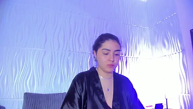 Snapshot of Abby__colins chatting on December 1, 2025, 11:32 pm Abby colins online show from December 1, 2025, 11:32 pm