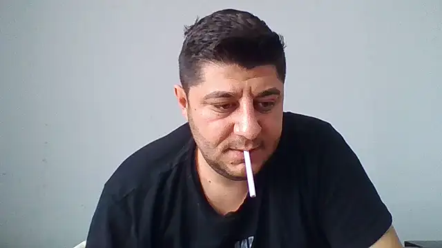 Snapshot of erkekkkadam chatting on April 2, 2026, 6:44 am erkekkkadam online show from April 2, 2026, 6:44 am