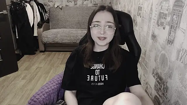 Snapshot of AmeliaKamishiro chatting on February 14, 2025, 7:54 pm AmeliaKamishiro online show from February 14, 2025, 7:54 pm