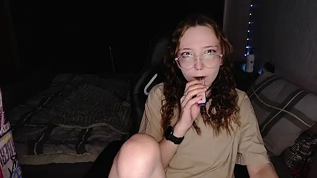 Snapshot of AmeliaKamishiro chatting on November 13, 2025, 2:32 am AmeliaKamishiro online show from November 13, 2025, 2:32 am