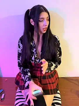 Snapshot of Felicia_smok3 chatting on December 3, 2025, 2:41 am Felicia smok3 online show from December 3, 2025, 2:41 am