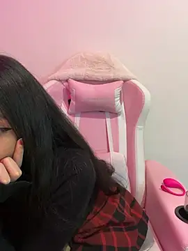 Snapshot of Felicia_smok3 chatting on July 5, 2026, 6:09 am Felicia smok3 online show from July 5, 2026, 6:09 am