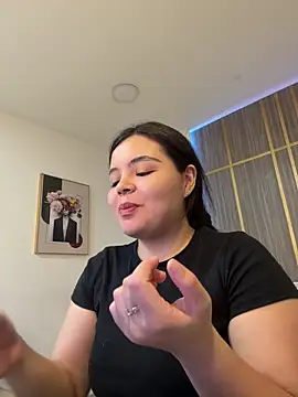 IsabellaAllen online show from March 29, 2026, 9:04 pm