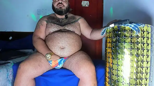 Latino bigcock online show from March 1, 2026, 3:47 pm