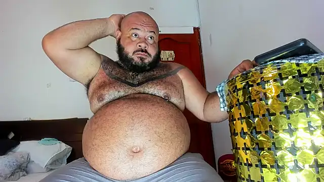 Snapshot of Latino_bigcock chatting on April 4, 2026, 8:17 pm Latino bigcock online show from April 4, 2026, 8:17 pm