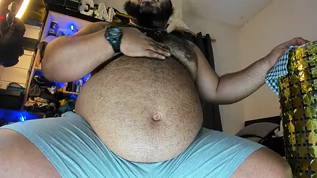 Snapshot of Latino_bigcock chatting on May 7, 2026, 8:36 pm Latino bigcock online show from May 7, 2026, 8:36 pm