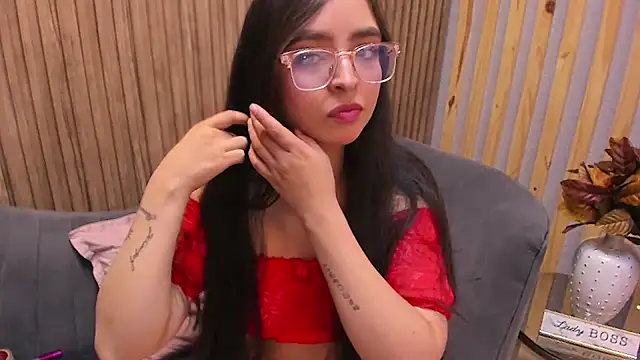 Eva Macalliter online show from February 14, 2025, 3:11 am