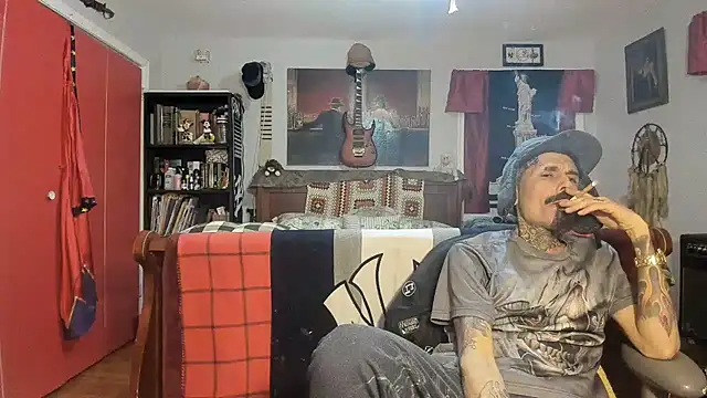 Snapshot of RoosterWabbit chatting on March 1, 2025, 6:46 am RoosterWabbit online show from March 1, 2025, 6:46 am