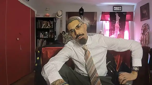 Snapshot of RoosterWabbit chatting on March 8, 2025, 7:53 pm RoosterWabbit online show from March 8, 2025, 7:53 pm