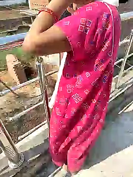 Snapshot of COUPLLE_VILLAGE chatting on February 4, 2025, 7:51 am COUPLLE VILLAGE online show from February 4, 2025, 7:51 am