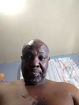 Snapshot of macnificent1fr chatting on February 16, 2025, 5:59 am macnificent1fr online show from February 16, 2025, 5:59 am