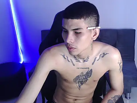 hot king20 online show from December 18, 2025, 4:24 pm