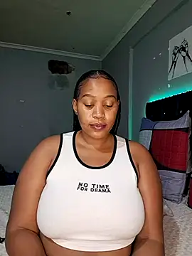 Snapshot of Toya_P chatting on September 26, 2025, 6:23 pm Toya P online show from September 26, 2025, 6:23 pm