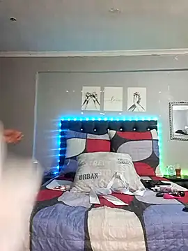 Snapshot of Toya_P chatting on November 20, 2025, 8:47 am Toya P online show from November 20, 2025, 8:47 am