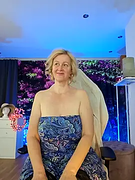 Snapshot of MarleneBloem chatting on May 8, 2026, 10:42 am MarleneBloem online show from May 8, 2026, 10:42 am