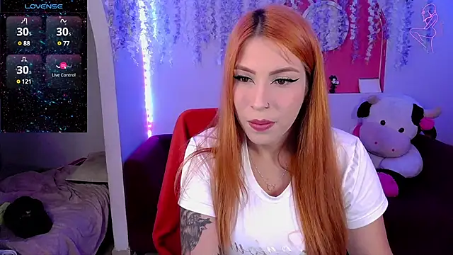 Snapshot of ValentinaMiller_ chatting on February 4, 2025, 9:52 pm ValentinaMiller online show from February 4, 2025, 9:52 pm