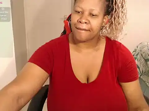 bustylisa1983 online show from January 17, 2025, 8:34 am