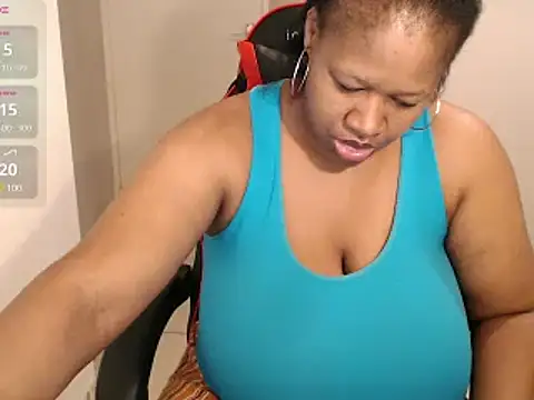 bustylisa1983 online show from February 7, 2025, 5:20 am