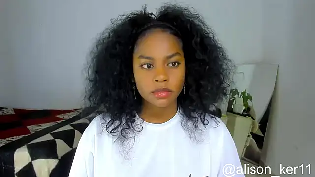 Snapshot of alison-ker3 chatting on October 25, 2025, 8:11 am alison-ker3 online show from October 25, 2025, 8:11 am