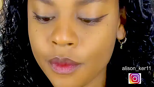 alison-ker3 online show from April 4, 2026, 9:29 am