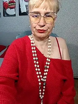 koroleva70 online show from May 28, 2026, 10:56 am