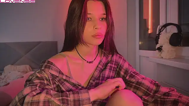 Snapshot of YourOblivion chatting on February 4, 2025, 6:27 pm YourOblivion online show from February 4, 2025, 6:27 pm