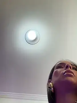 Snapshot of Mau_White chatting on January 13, 2025, 6:05 pm Mau White online show from January 13, 2025, 6:05 pm