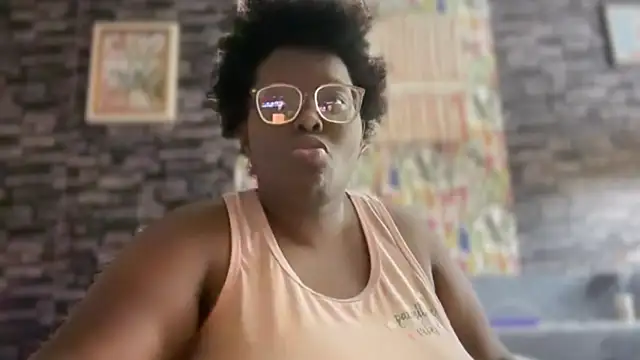 Snapshot of Yagurl__west chatting on September 27, 2025, 5:01 am Yagurl west online show from September 27, 2025, 5:01 am