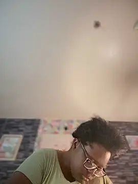 Snapshot of Yagurl__west chatting on November 11, 2025, 8:53 pm Yagurl west online show from November 11, 2025, 8:53 pm