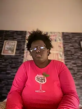 Snapshot of Yagurl__west chatting on December 4, 2025, 6:23 am Yagurl west online show from December 4, 2025, 6:23 am