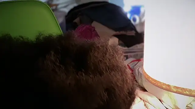 Snapshot of Yagurl__west chatting on December 21, 2025, 12:18 am Yagurl west online show from December 21, 2025, 12:18 am