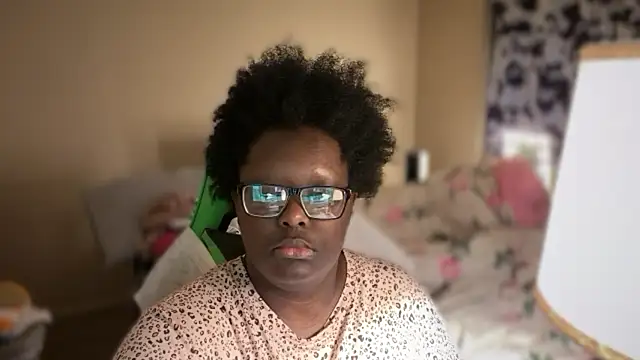 Snapshot of Yagurl__west chatting on December 23, 2025, 1:03 am Yagurl west online show from December 23, 2025, 1:03 am