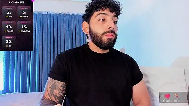 Snapshot of leo_thewolf_ chatting on October 15, 2025, 9:48 pm leo thewolf online show from October 15, 2025, 9:48 pm