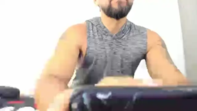 JULESLAKES online show from December 22, 2025, 1:52 pm