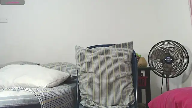 russthiago online show from November 25, 2025, 1:44 pm