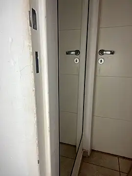 Snapshot of fitcouple1889 chatting on February 9, 2025, 12:06 am fitcouple1889 online show from February 9, 2025, 12:06 am