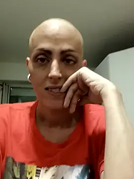Snapshot of fitcouple1889 chatting on April 16, 2026, 10:12 pm fitcouple1889 online show from April 16, 2026, 10:12 pm
