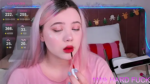   KawaiiYuki   online show from January 5, 2025, 8:43 am