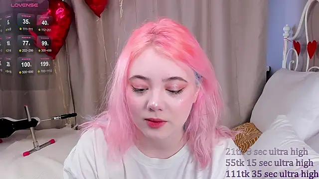   KawaiiYuki   online show from February 13, 2025, 8:38 am