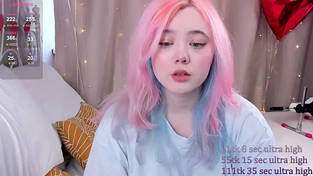   KawaiiYuki   online show from February 17, 2025, 8:41 am