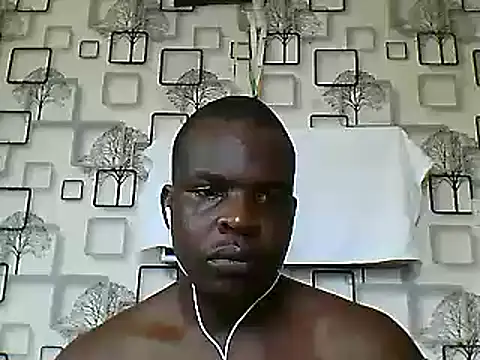 Snapshot of Chumba_001 chatting on December 25, 2024, 10:39 am Chumba 001 online show from December 25, 2024, 10:39 am